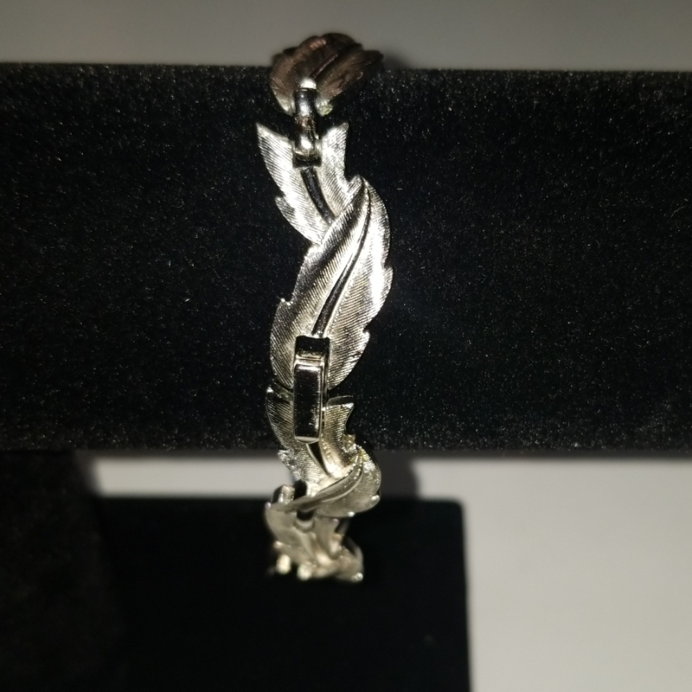 Vintage 7"  bracelet